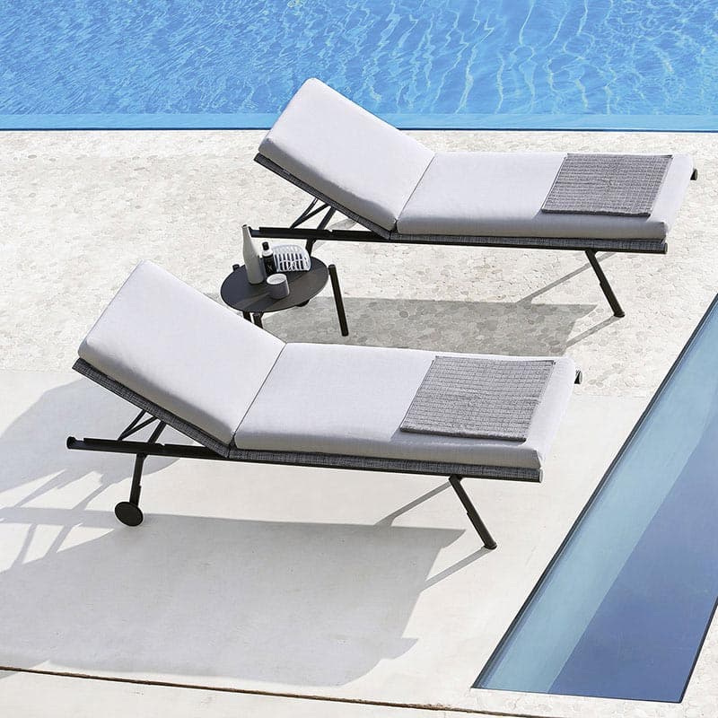 Bahia Sun Lounger by Varaschin