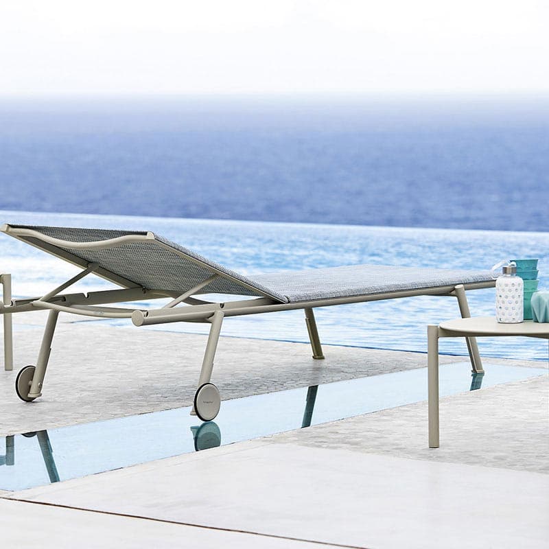 Bahia Sun Lounger by Varaschin