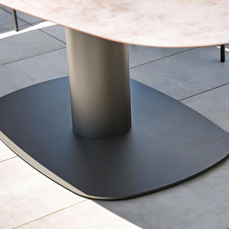 Big Outdoor Table by Varaschin
