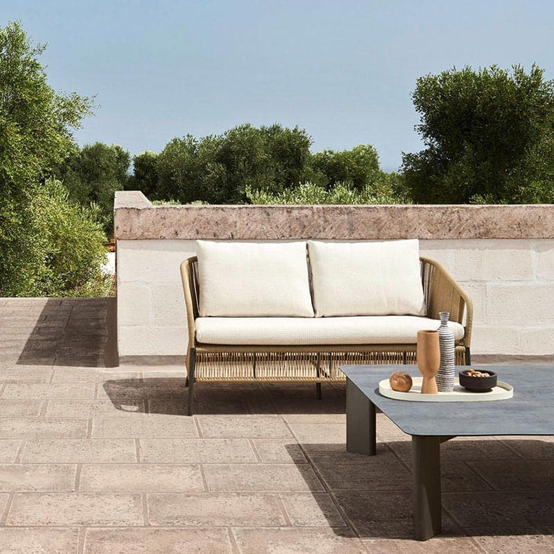 Plinto Outdoor Coffee Table by Varaschin