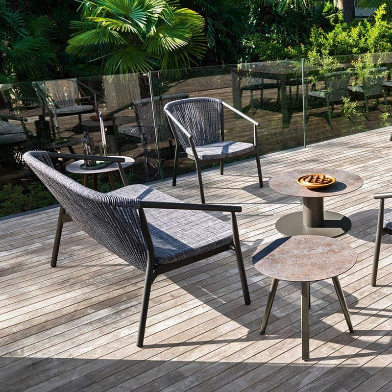 Smart Outdoor Lounge by Varaschin