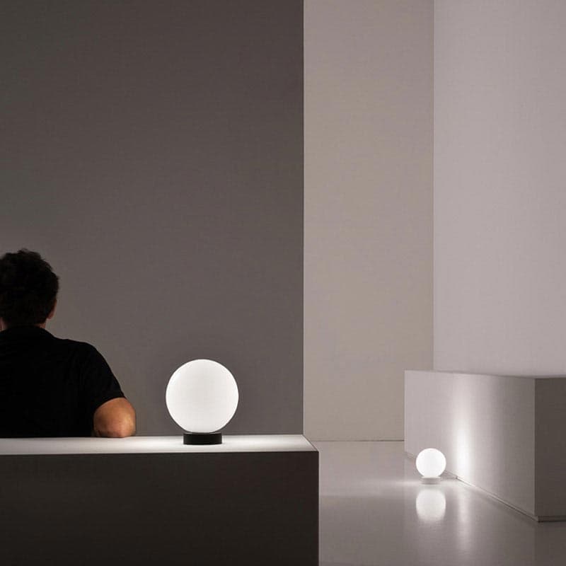 Ball Table Lamp by Vesoi