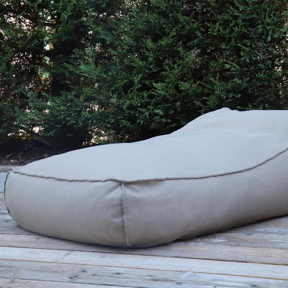 Cay Long Bean Bag by Villevenete