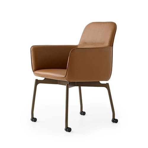 Gyon Swivel Armchair by Leolux