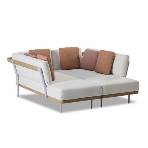 Flows Daybed By FCI London