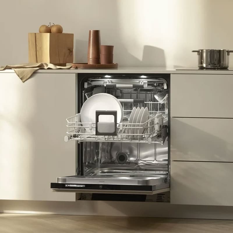 AdoraDish V6000 with heat pump Dishwasher By FCI London