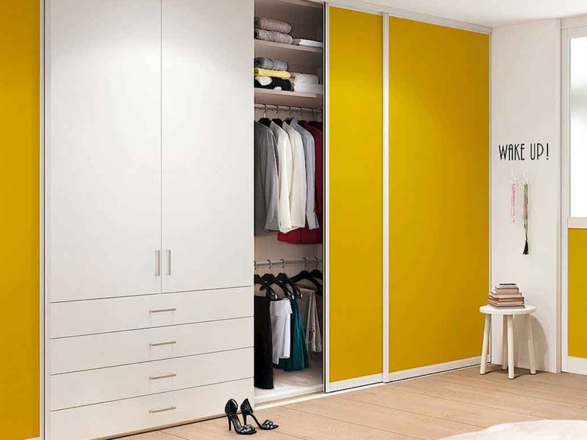 Basic Qualities Of Wardrobes With Sliding Doors